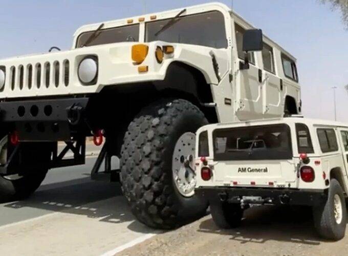 largest Hummer H1 in the world