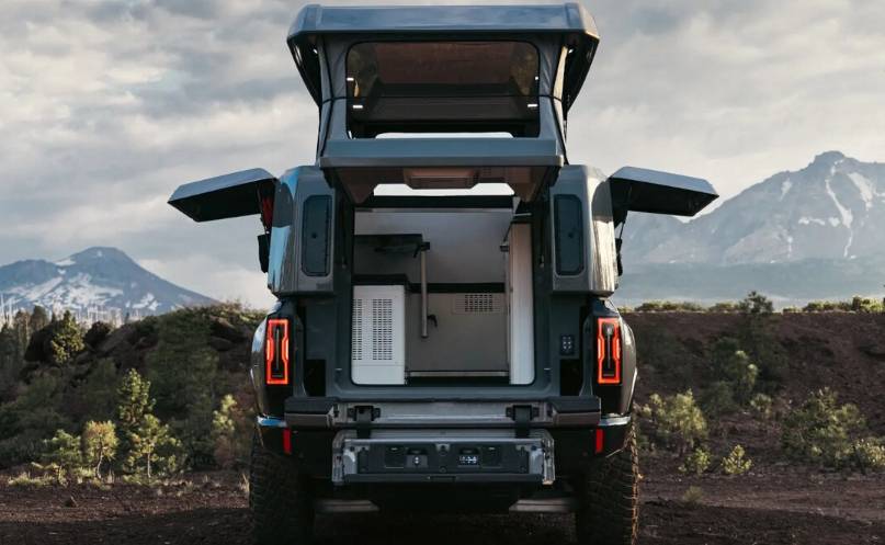 Hummer EV EarthCruiser